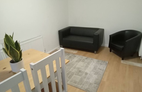 Chatham Casa | Lovely 4-bedroom house with WiFi in charming Chatham