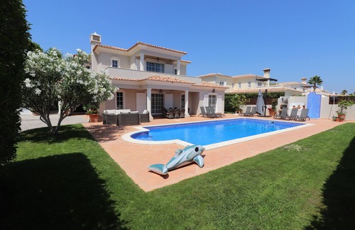 Vale do Garrao Villa | 4 dormitorios con piscina privada en Varandas do Lago