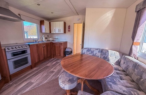 Kessingland Casa | Lovely 4 berth caravan with decking to the side at Kessingland Beach ref 90039BC