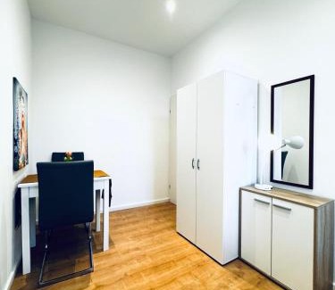 Liesing Apartamento | Lovely 4BR Apt Near Kaufpark Alterlaa