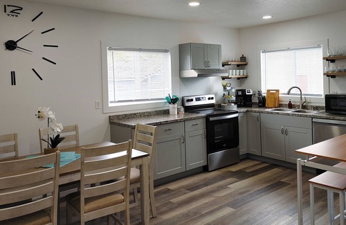 Westport Apartamento | Lovely 4BR/ Near Everything/ All amenities/BBQ