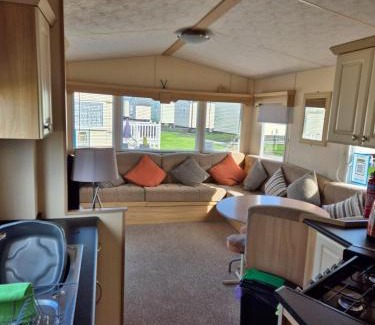 Rhuddlan Otro | Lovely 6 Berth Caravan At Sun Valley In North Wales Ref 81023A
