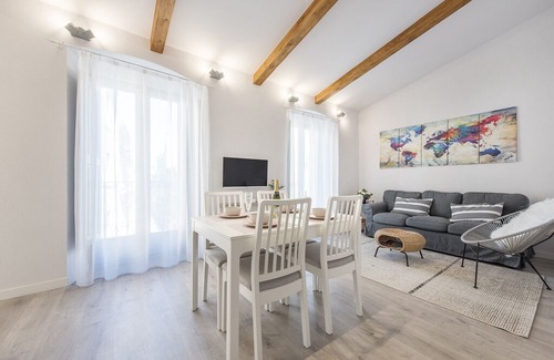 Banyoles Apartamento | Lovely and bright apartment in the heart of Banyoles