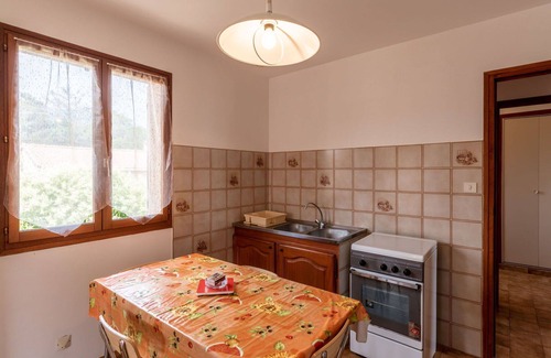 Santa-Maria-Poggio Apartamento | Bonito apartamento para 4 personas con WIFI, TV, terraza, mascotas permitida y aparcamiento