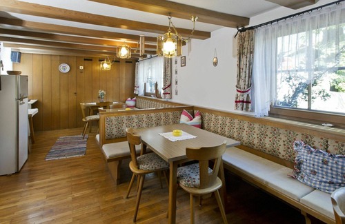 Hart im Zillertal Casa | Bonito apartamento en villa con WIFI, TV, patio, mascotas permitida y aparcamiento