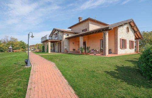 Salsomaggiore Terme Apartamento | Precioso apartamento en Salsomaggiore.