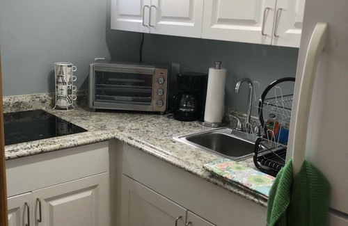 South Venice Apartamento | Apartment 5 minutes from Manasota Beach, restaurants, shops and services