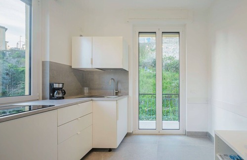 Sori Apartamento | Precioso apartamento para 3 personas con WIFI, A/C, TV, balcón y aparcamiento
