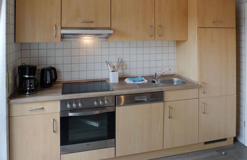 Osteel Apartamento | Acogedor apartamento para 4 personas con WIFI, TV, balcón y aparcamiento