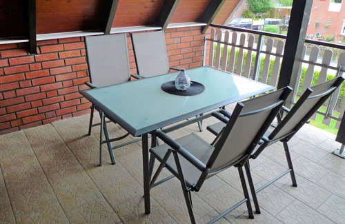 Osteel Apartamento | Acogedor apartamento para 4 personas con WIFI, TV, balcón y aparcamiento