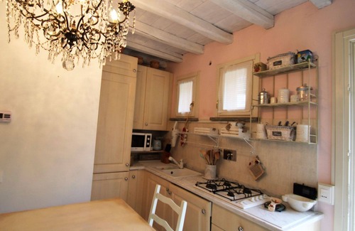 Cinque Terre Apartamento | Bonito apartamento para 5 personas con piscina, WIFI, TV, patio y aparcamiento