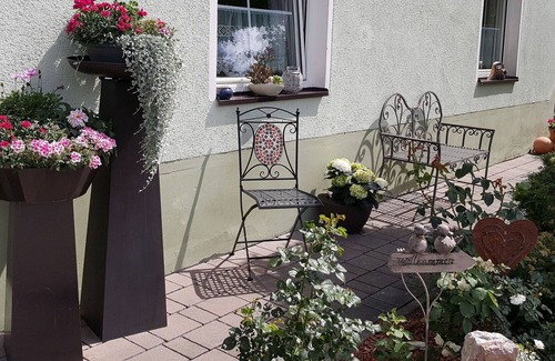 Fendels Apartamento | Acogedor apartamento para 6 personas con WIFI, TV, terraza, mascotas permitida y aparcamiento