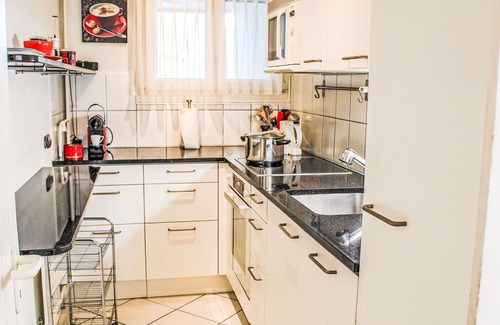 Davos-Dorf Apartamento | Lovely apartment for 6 guests with pool, WIFI, TV and balcony