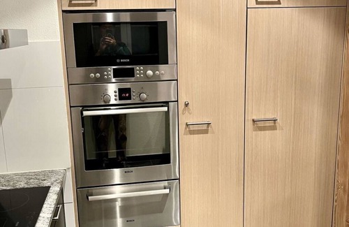 Schoenried Apartamento | Bonito apartamento para 8 personas con WIFI, TV y balcón