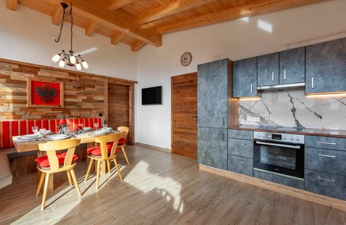 Fuegenberg Apartamento | Acogedor apartamento para 6 personas con WIFI, TV, patio, mascotas permitida y aparcamiento