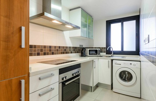 El Grau de Moncofa Apartamento | Acogedor apartamento para 4 personas con A/C, WIFI, piscina, TV, terraza y aparcamiento