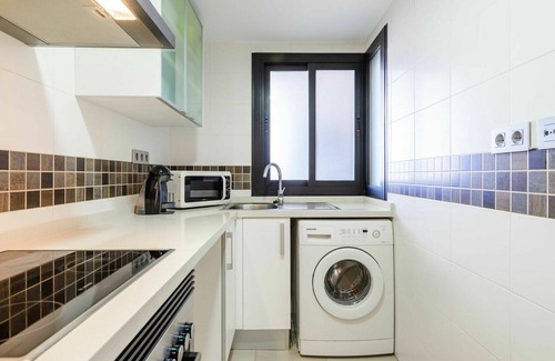 El Grau de Moncofa Apartamento | Acogedor apartamento para 4 personas con A/C, WIFI, piscina, TV, terraza y aparcamiento