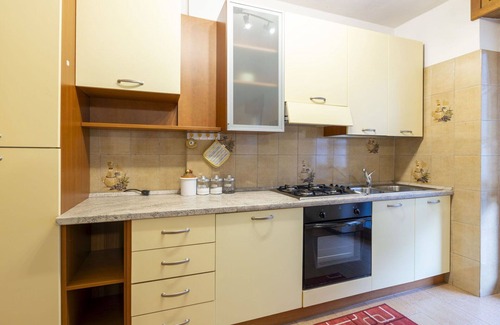 Cataeggio Apartamento | Hermoso apartamento para 4 personas con TV, terraza y aparcamiento
