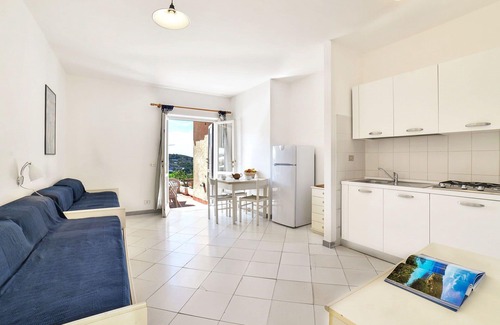 Morcone Apartamento | Precioso apartamento para 5 personas con WIFI, terraza, mascotas permitida y aparcamiento