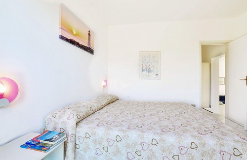 Morcone Apartamento | Precioso apartamento para 5 personas con WIFI, terraza, mascotas permitida y aparcamiento