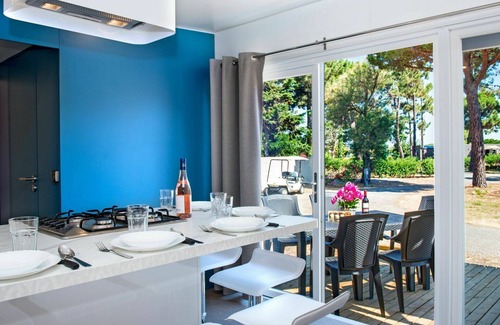 Les Cabanes de Fleury Casa | Precioso apartamento en villa con A/C, WIFI, piscina, TV, terraza, mascotas permitida y aparcamiento