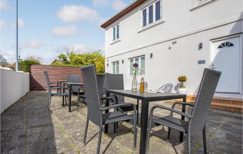 Sandvig Apartamento | Lovely Apartment In Allinge With Wifi