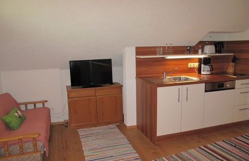 Oberwang Villa | Bonito apartamento en villa para 6 personas con WIFI, TV, balcón y aparcamiento