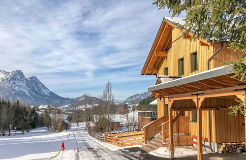 Bad Aussee Villa | Precioso apartamento en villa para 2 personas con WIFI, TV, patio, vista panorámica y aparcamiento