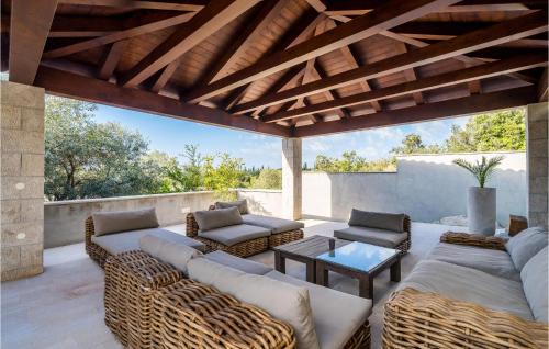 Mocici Apartamento | Lovely Apartment In Cilipi With Wifi