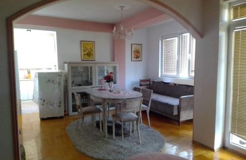 Titov Veles Apartamento | Lovely apartment in district Aerodrom In Skopje