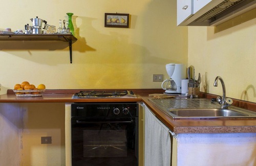 Bagnoregio Villa | Precioso apartamento en villa con WIFI, piscina, TV, patio, mascotas permitida y aparcamiento