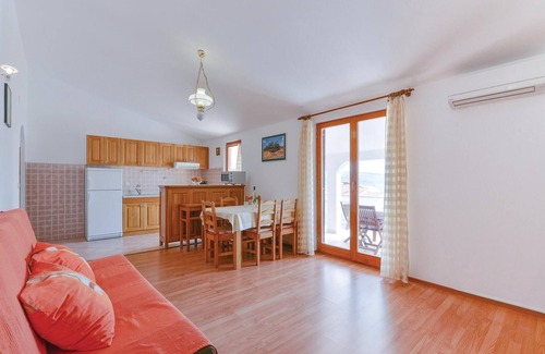 Kustici Apartamento | Precioso apartamento en Kustici con.