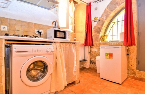 Remoulins Apartamento | Precioso apartamento en Remoulins con.
