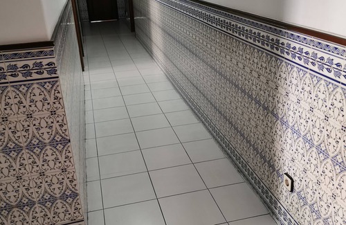 Sacavem Apartamento | Lovely Apartment - Shared Spaces. 10 minutes drive from Lisbon Airport.