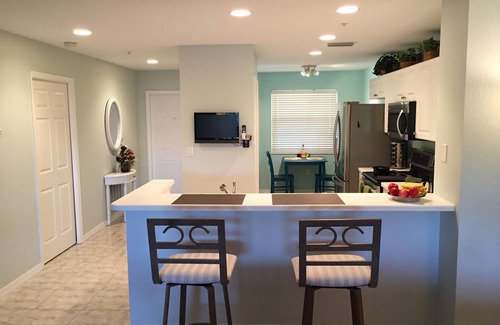 Braden River Condominio | Precioso apartamento con garaje en Tara Preserve. Golf, Wifi, TV por cable HDTV.