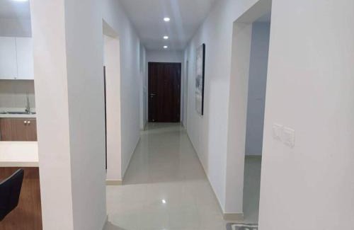 Kirkos Apartamento | Lovely Apt 2bd 2ba+DSQ - walking dist to UN-ECA, Addis Ababa