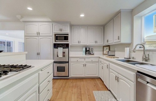 Oxnard Shores Casa | Lovely Beach Home. 2 min walk to the beach - Game room - Channel Islands!