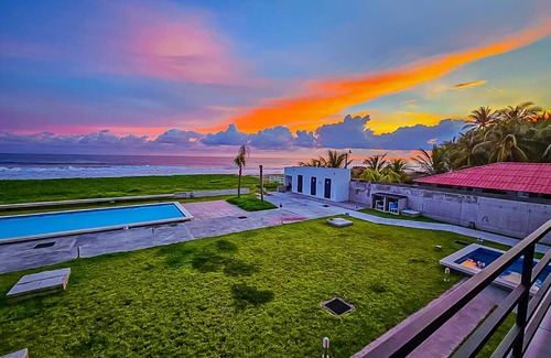 El Porvenir Condominio | Lovely beach front condo in Costa del Sol 25 minutes from the airport & surfcity