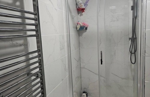 Dublin Apartamento | Lovely bedroom to let in Tallaght