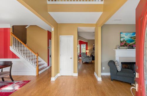 East Point Casa | Lovely Big House with an office in Atlanta, Close to the Airport by Deity Villas