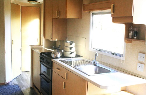 Pontypool Casa | Preciosa caravana de vacaciones Bk Calypso Bluebird con 6 literas