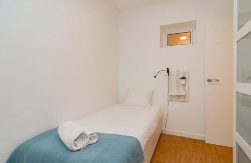 Santa Engracia Apartamento | Lovely & Bright Family Flat W/Patio
