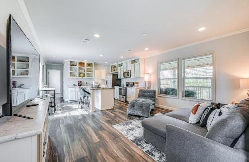 Broken Bow Casa | Lovely Broken Bow Cottage with Hot Tub and Fire Pit!