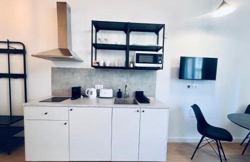 Lagymanyos Apartamento | Lovely Buda Studios