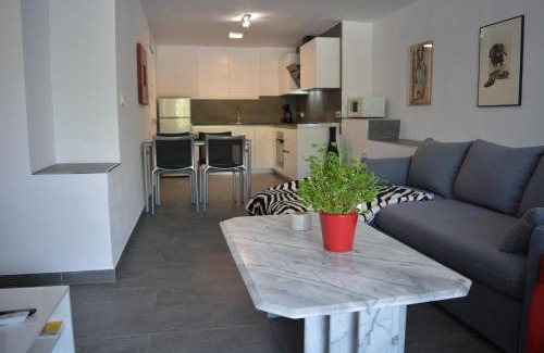 Los Balcones Casa | Lovely bungalow for four close to beach and city in Torrevieja