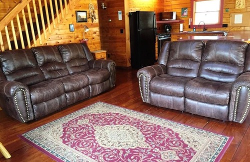 Bar Harbor Cabina | Lovely Cabin