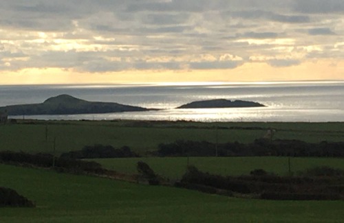 Garn Fadryn Chalet De Esquí | Lovely caravan with stunning views Aberdaron