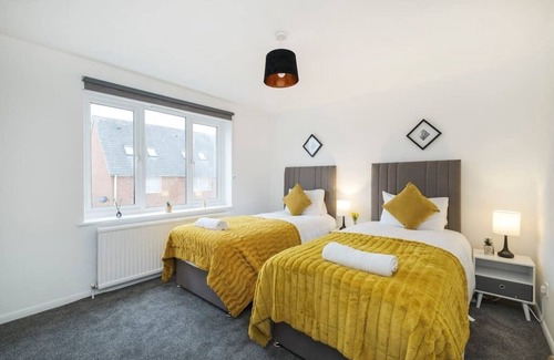 Aveley Apartamento | Lovely, Compact 2 bed Apartment with Parking