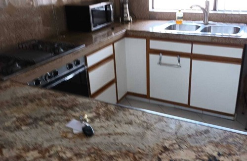 Tijuana Condominio | Lovely condo with AC in vibrant Tijuana Excellent location main avenue SAFE