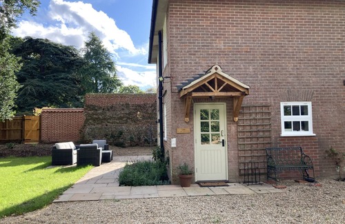 Erpingham Cabaña | Lovely cosy cottage annex in beautiful North Norfolk and close to the coast.